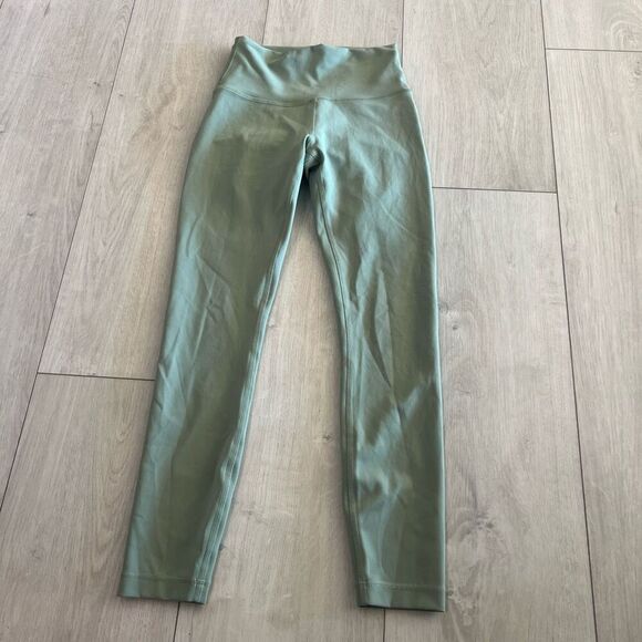 Lulukemon women leggings size 4 - Picture 1 of 10